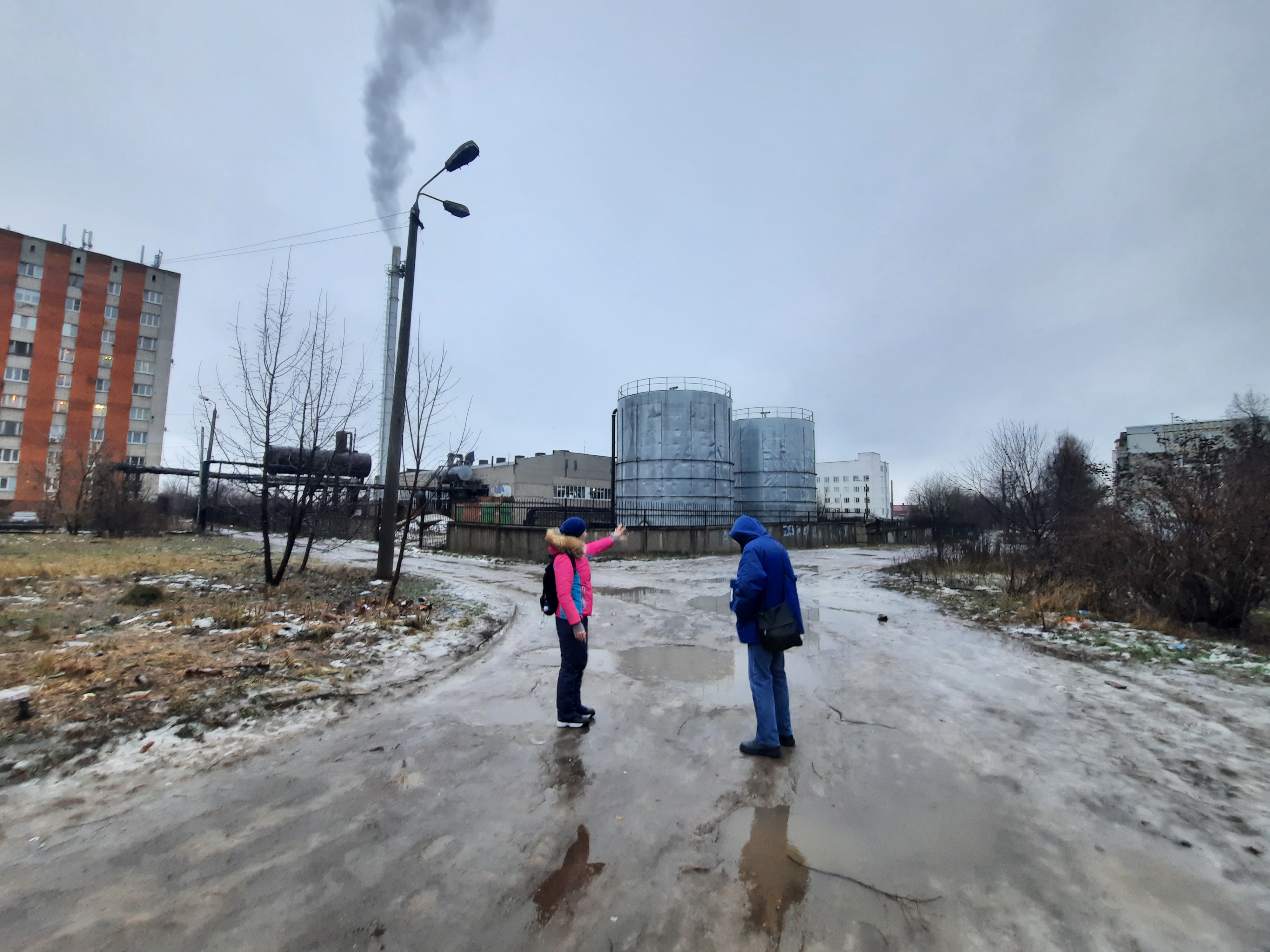 Освещать новости. Восстановили уличное освещение. В Туле восстановят. Тула без людей. Кочегарка на улице.