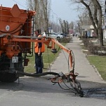 В Туле продолжается ремонт пневмонабрызгом