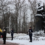 Ольга Слюсарева приняла участие в митинге, посвященном подвигу крейсера «Варяг»