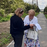 Ирина Симонова приняла участие в приемке отремонтированных тротуаров