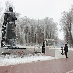 В Туле обновили композицию памятника В.Ф. Рудневу и прилегающий сквер 