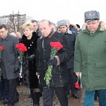 Юрий Цкипури принял участие в церемонии возложения цветов в честь Дня защитника Отечества