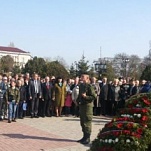 Мэр Тулы Александр Прокопук принял участие в памятных мероприятиях, посвященных 70-летию освобождения Керчи от немецко-фашистских захватчиков.