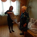 Надежда Козьякова поздравила ветерана с 90-летием