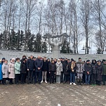 На Всехсвятском кладбище прошел митинг, посвященный годовщине героической обороны Тулы