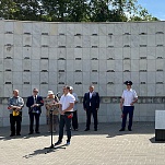 Евгений Смолянинов принял участие в митинге, посвященном Дню памяти и скорби 