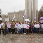 Татьяна Ларина и депутаты Тульской городской Думы приняли участие в посадке аллеи «Сирень Победы»