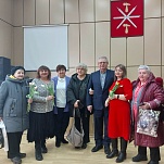 Депутаты поздравили активисток Привокзального округа с праздником