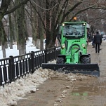 На уборку улиц Тулы вышли новые мини-тракторы