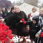 Депутаты гордумы приняли участие в митинге, посвященном погибшим в аварии на Чернобыльской АЭС