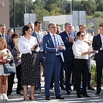 В День знаний в поселке Петровский открыли новую школу