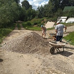 Алексей Ионов оказал содействие в ремонте дороги в Плеханово