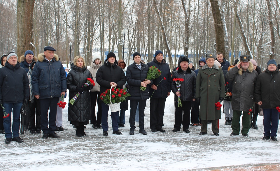 Депутаты Тульской городской Думы почтили память защитников Тулы в годы Великой Отечественной войны