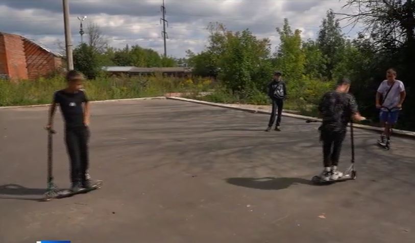 В Плеханово по проекту «Наш город» обустраивают скейт-площадку